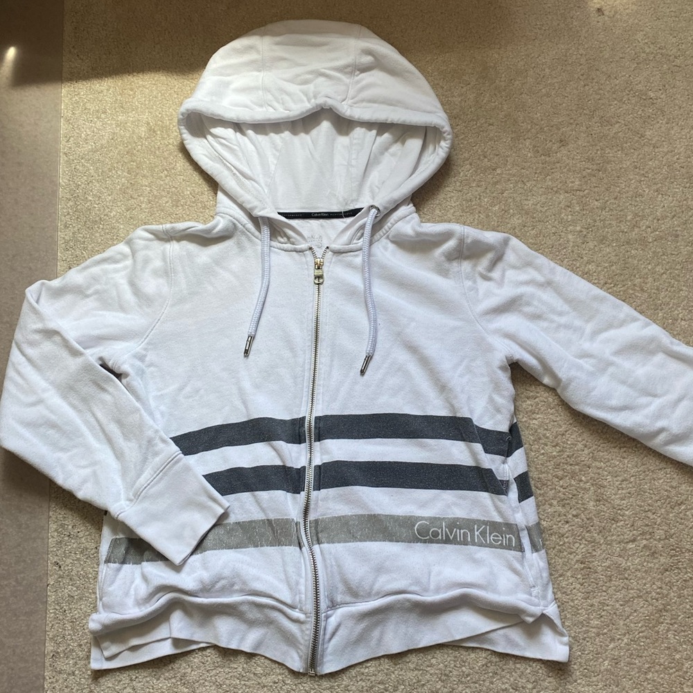 💛FREE W/ PURCHASE Calvin Klein White Zip Up Jacket